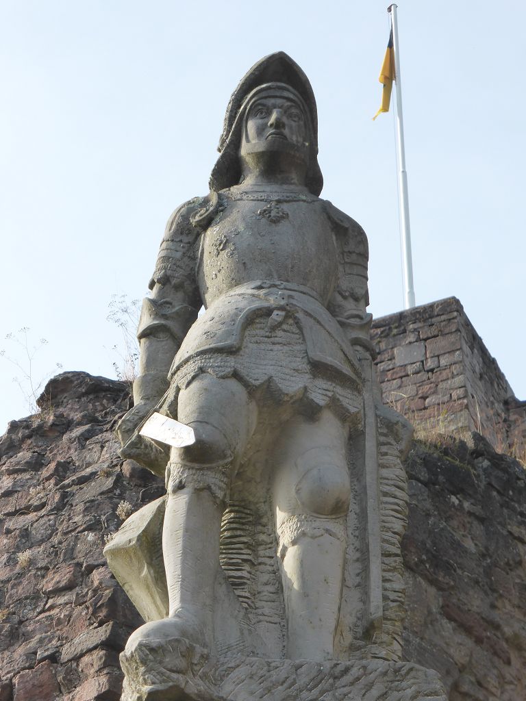 k 2   Franz von Sickingen (Statue auf Burg Nanstein)